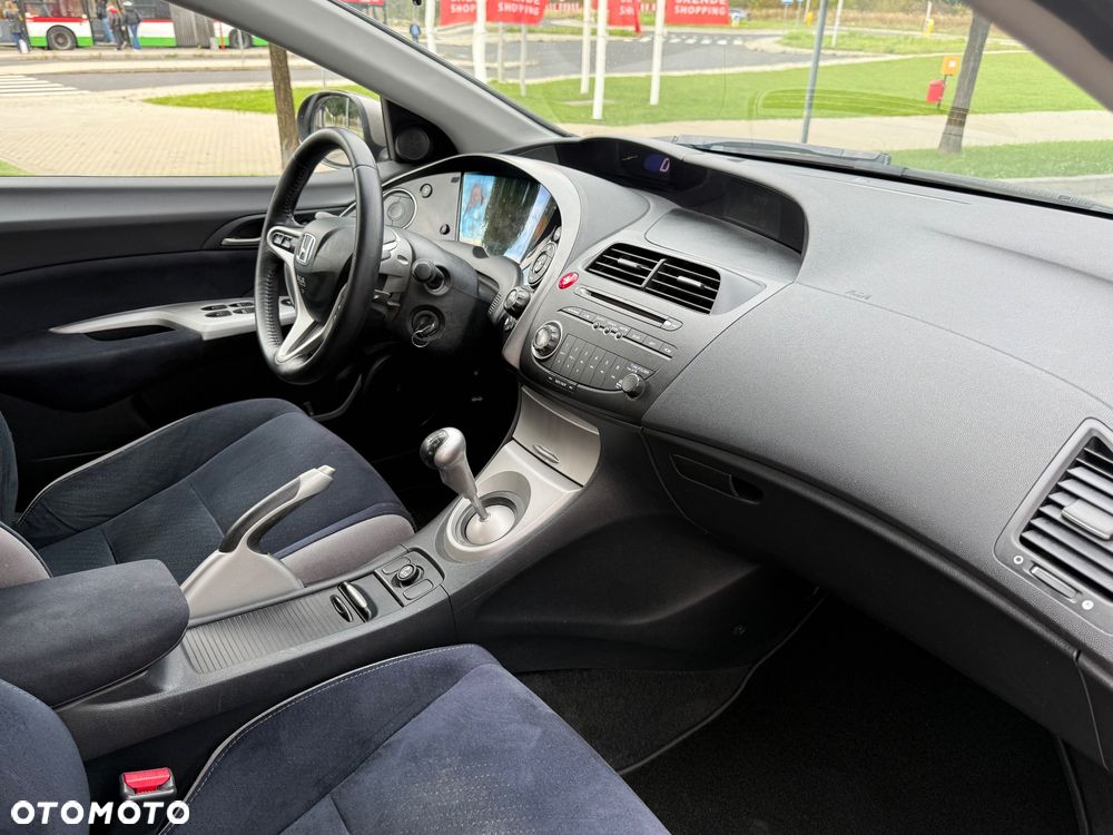 Honda Civic 1.8 Executive - 5