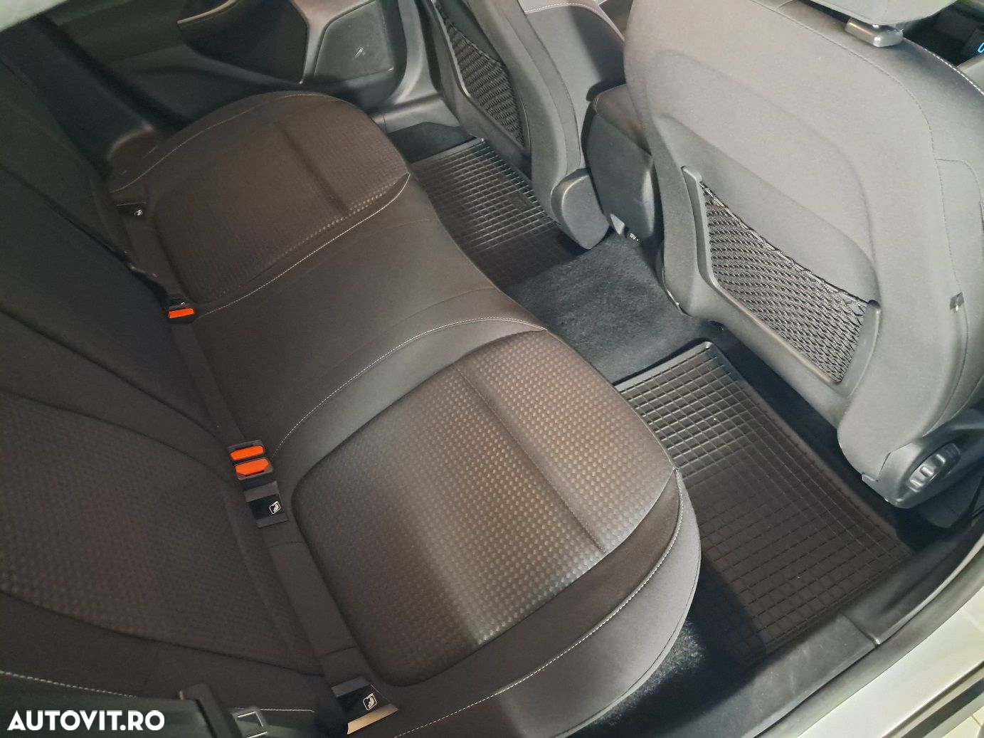 Ford Focus - 18
