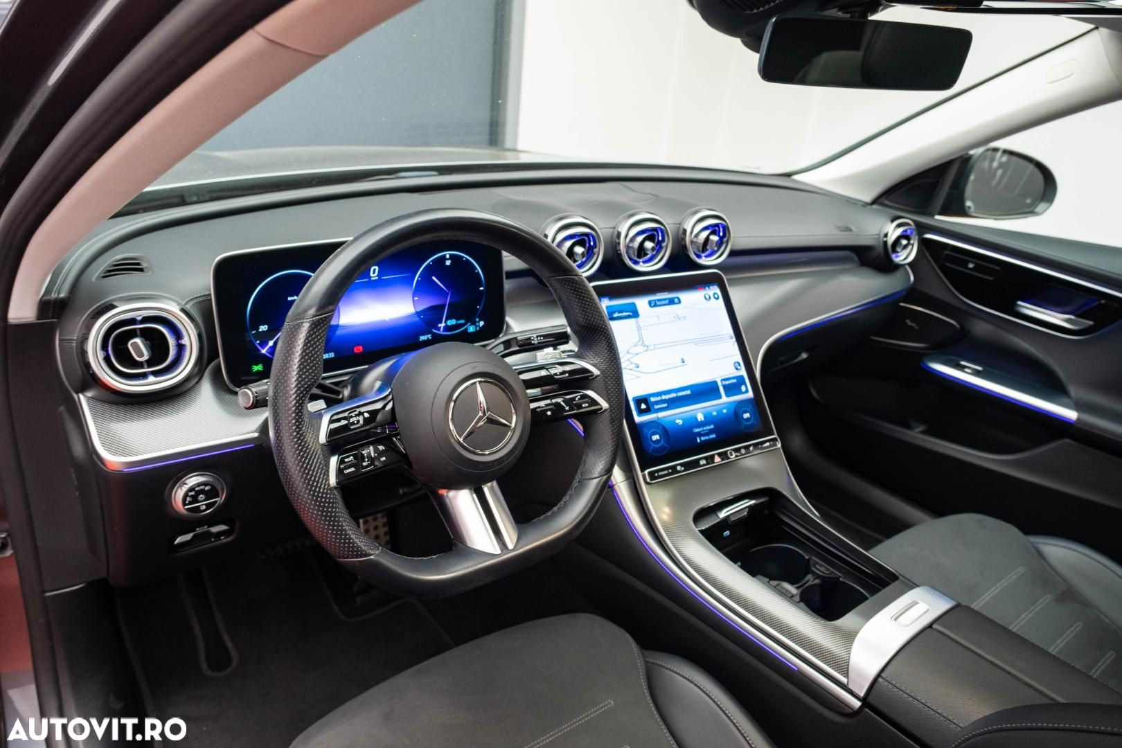 Mercedes-Benz C 300 4Matic T 9G-TRONIC - 21