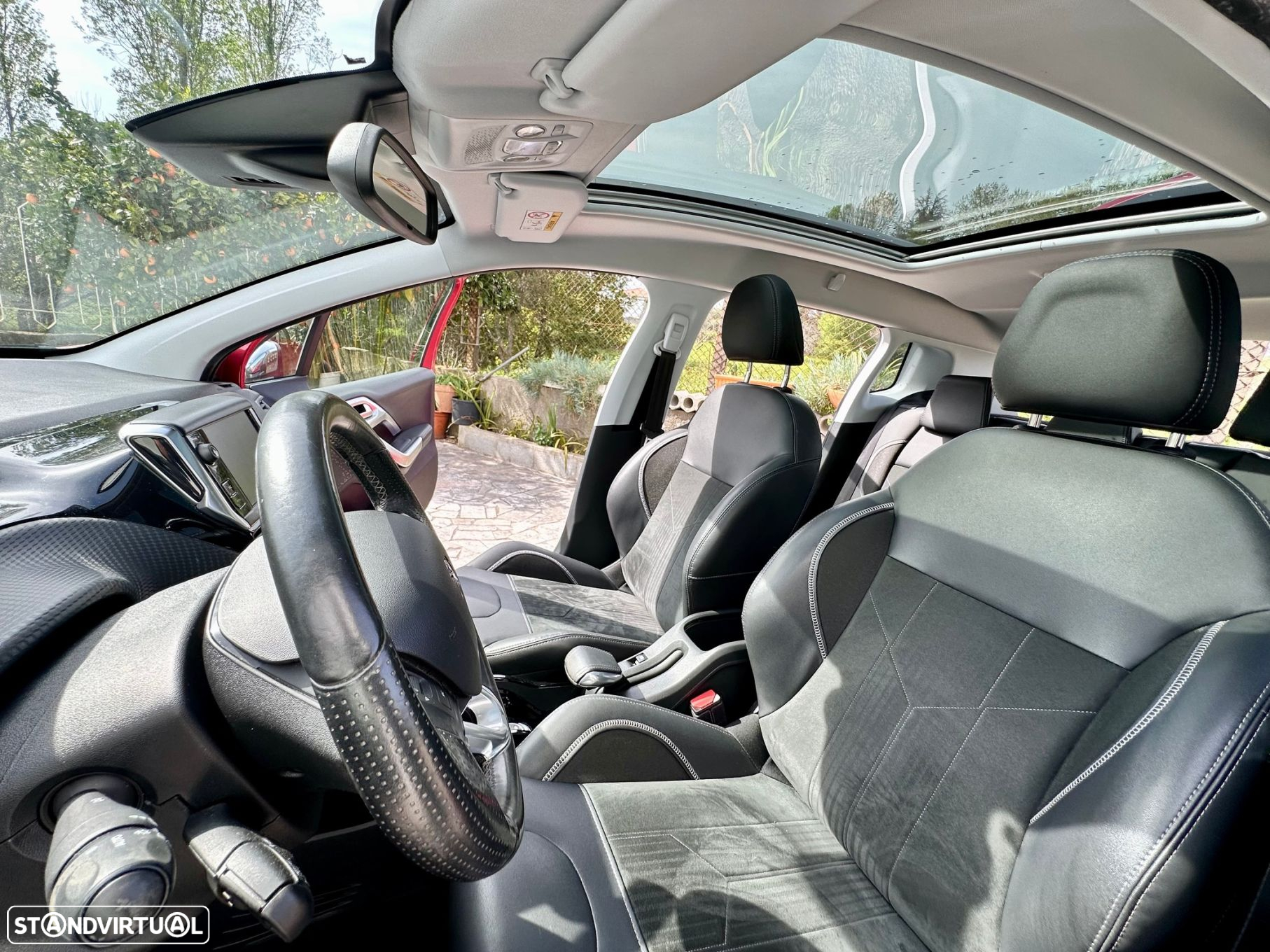 Peugeot 2008 1.2 PureTech Crossway - 28