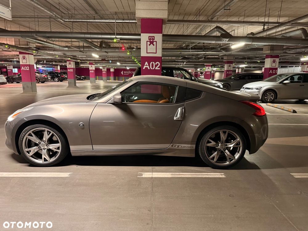Nissan 370 Z - 5