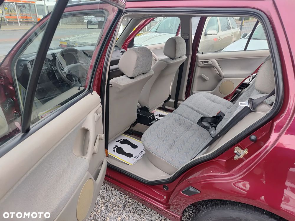 Volkswagen Golf 1.8 - 18