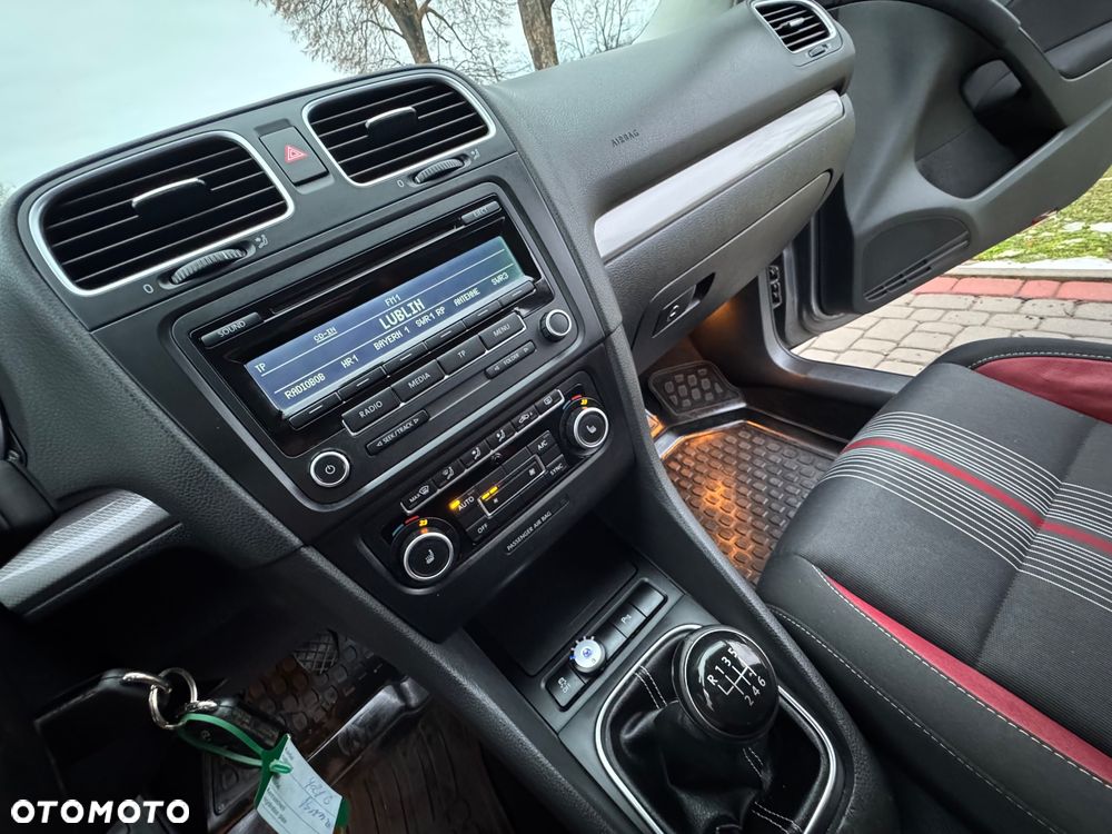 Volkswagen Golf - 30