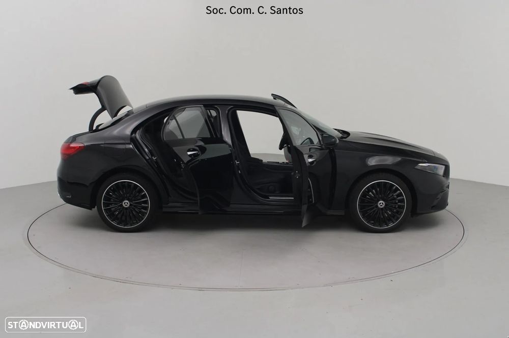 Mercedes-Benz A 250 Limousine e AMG Line - 10