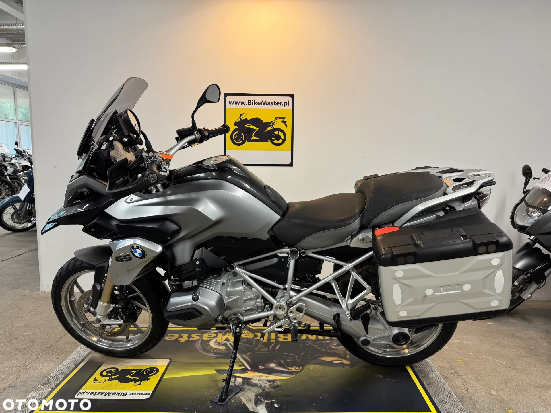 BMW R - 2