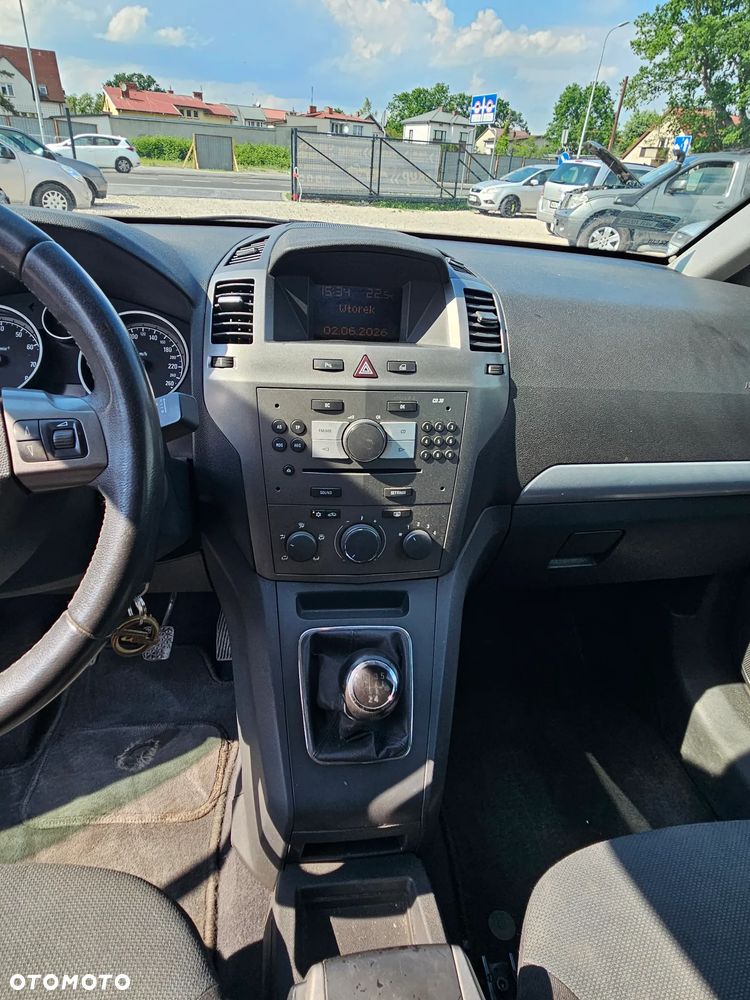 Opel Zafira 1.8 Elegance - 21