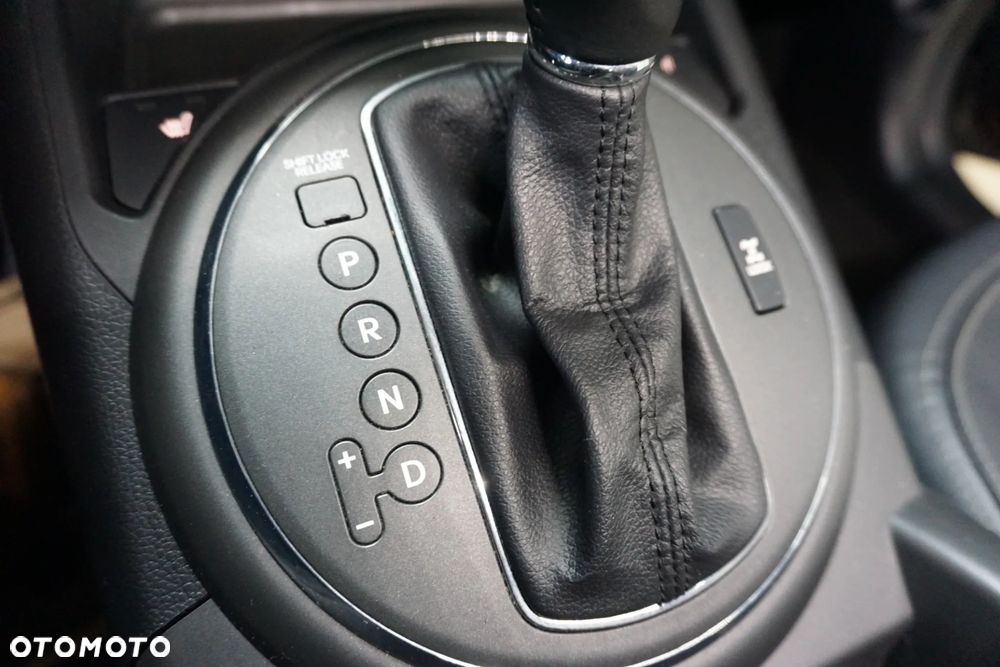 Kia Sportage 2,0 CRDI AWD Spirit - 27