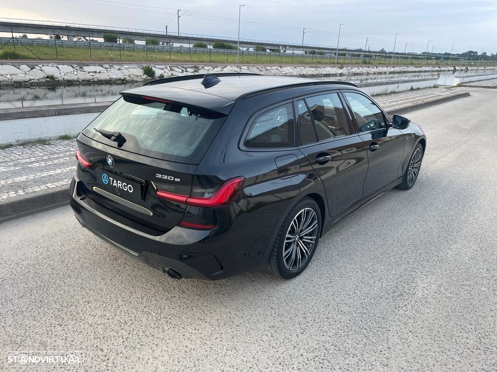BMW 330 e Aut. M Sport - 38