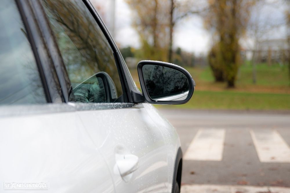 Mercedes-Benz EQA 300 4Matic Progressive - 9