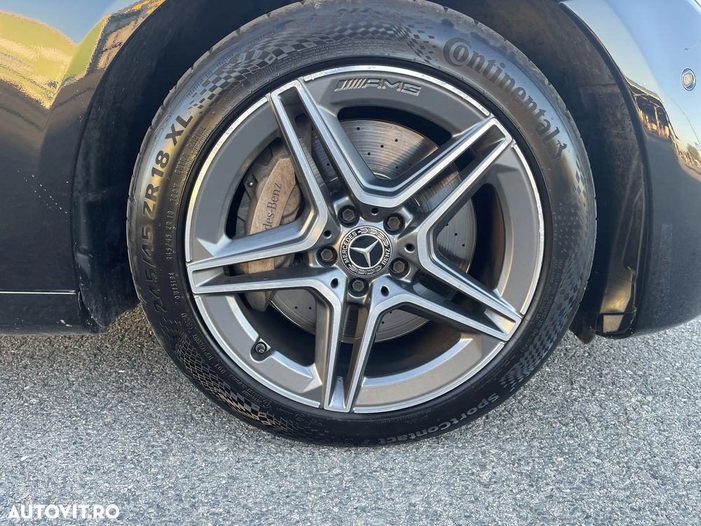 Mercedes-Benz E - 27