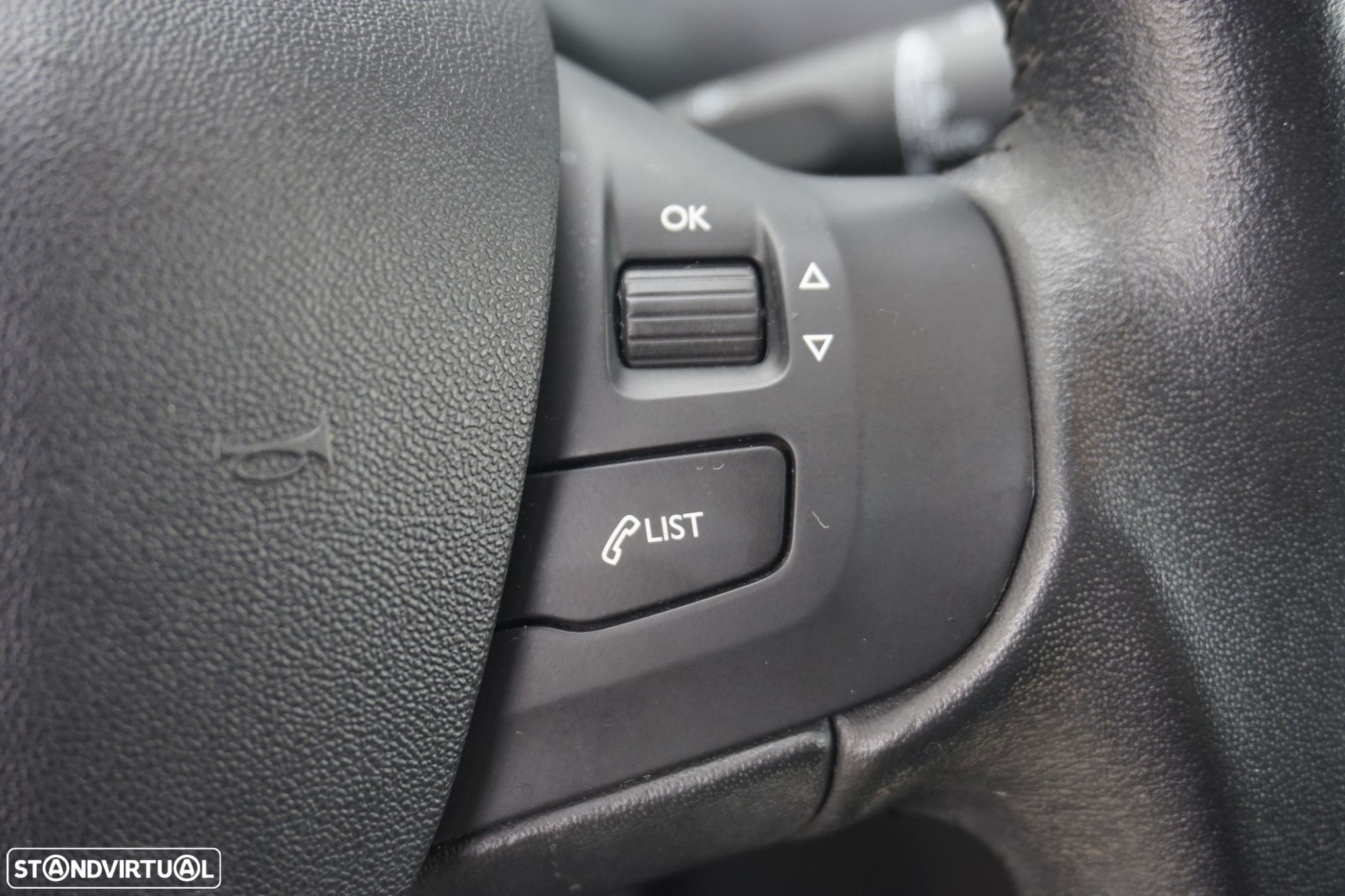 Peugeot 208 1.2 PureTech Signature - 14