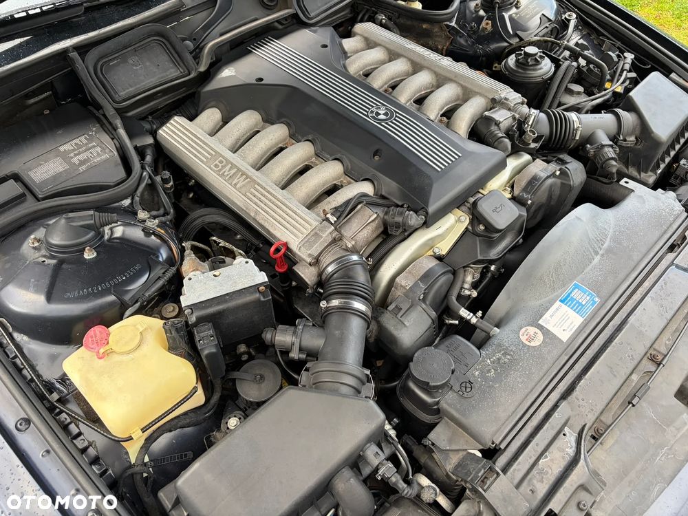 BMW Seria 7 750iL - 31