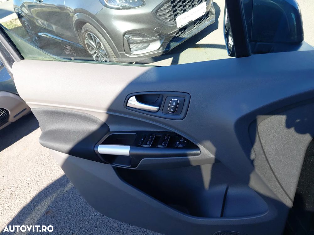 Ford Tourneo Connect Grand 1.5 TDCi Aut. Start/Stop Titanium - 19