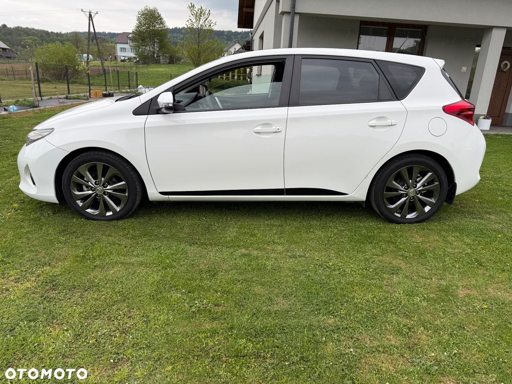 Toyota Auris - 22