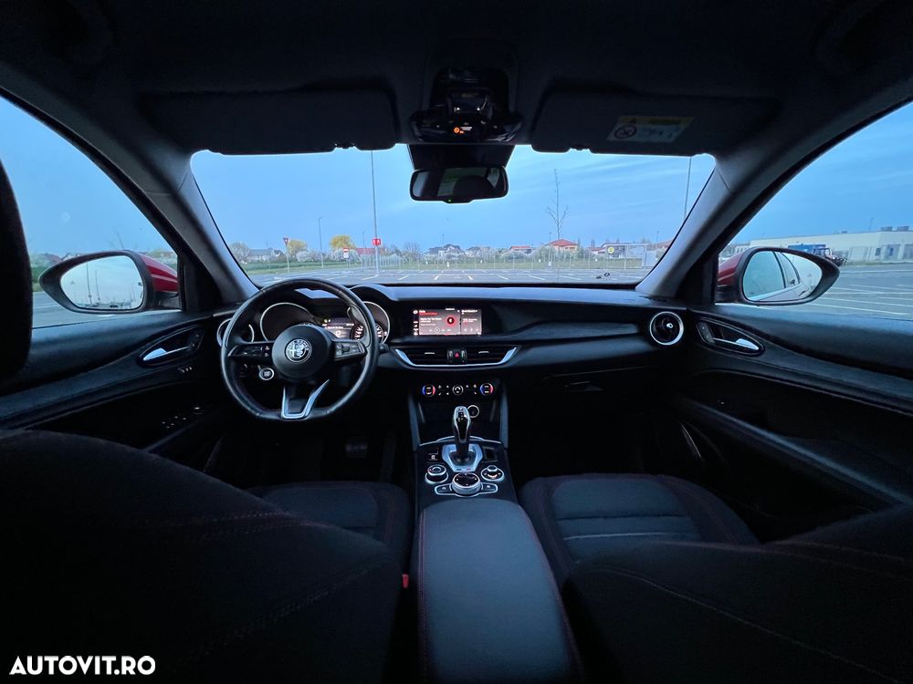 Alfa Romeo Stelvio - 10