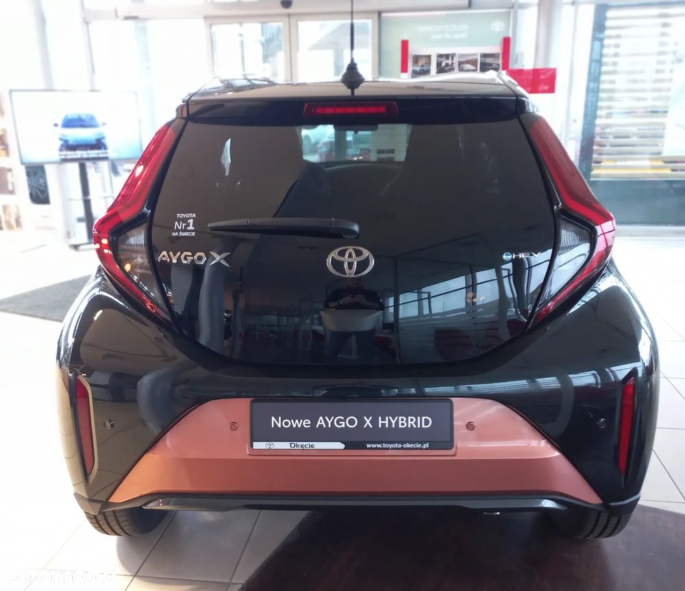 Toyota Aygo X Hybrid 1.5 Style e-CVT - 4