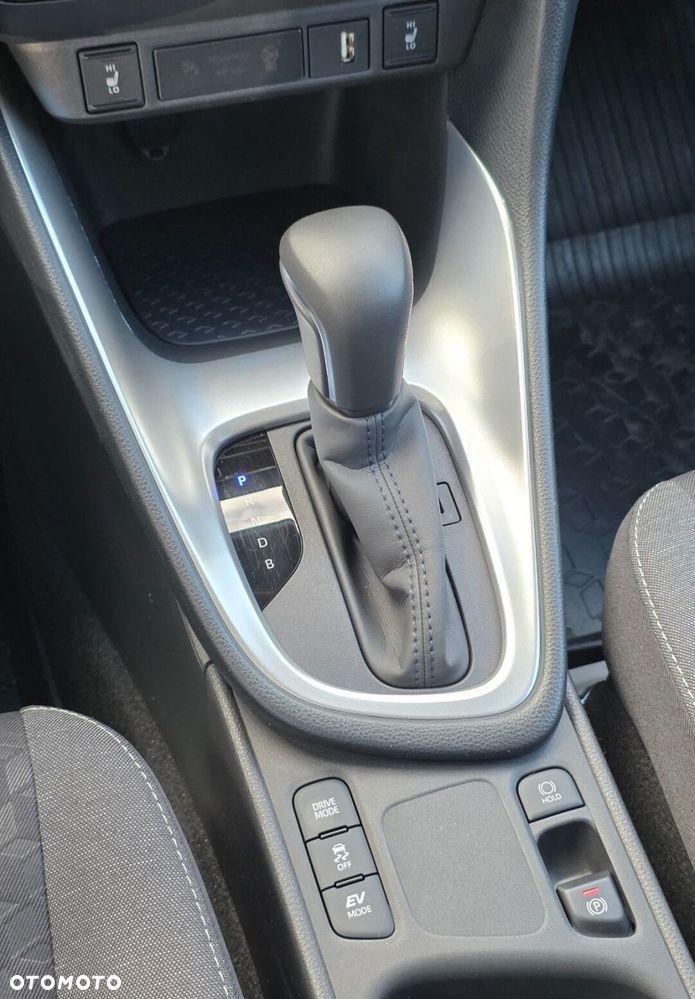 Toyota Yaris Hybrid 1.5 Comfort - 28