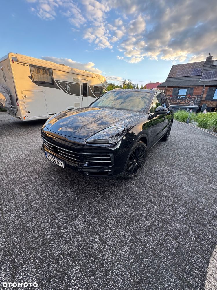 Porsche Cayenne Standard - 1