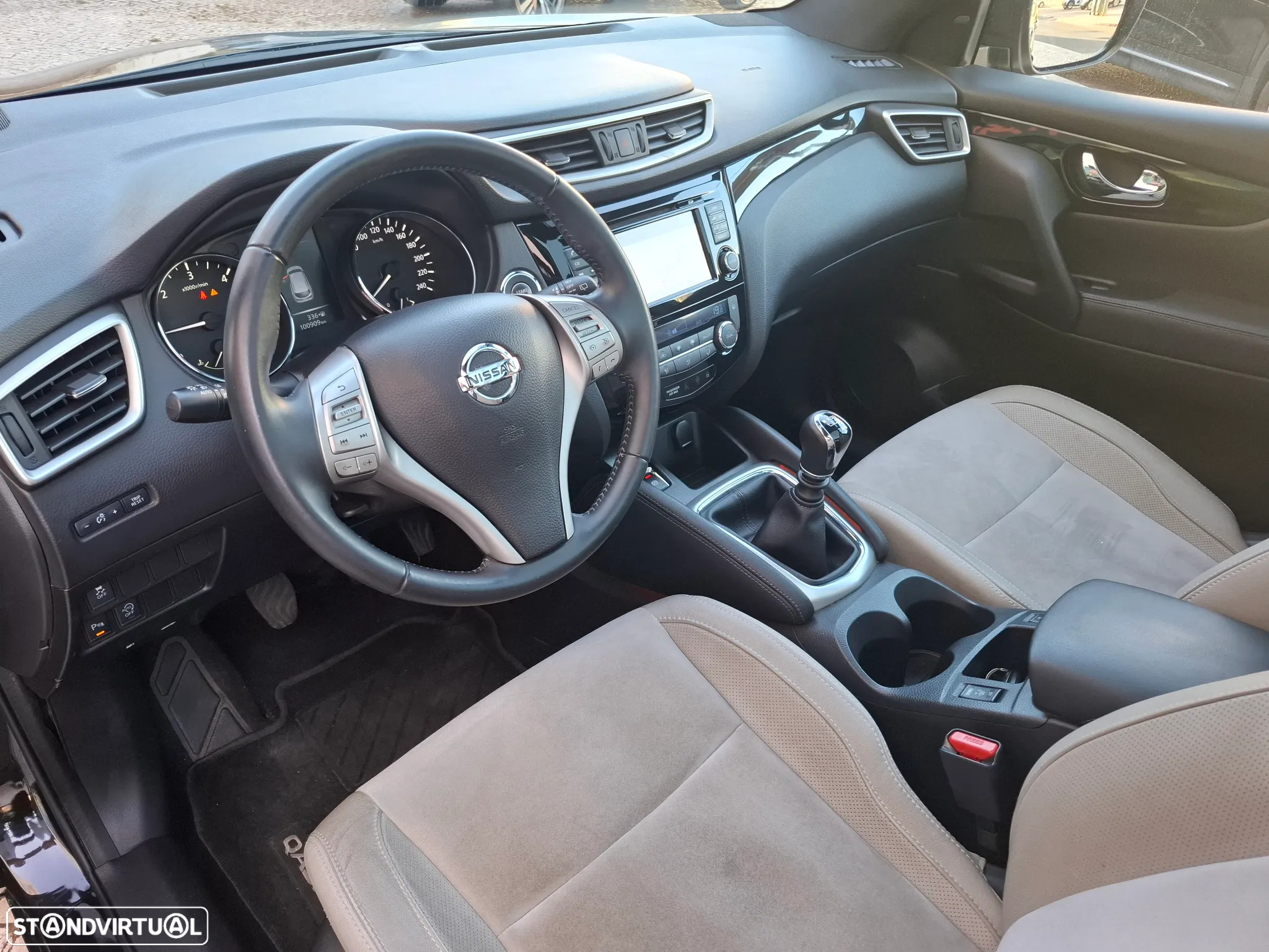 Nissan Qashqai 1.5 dCi Tekna Alcantara - 31