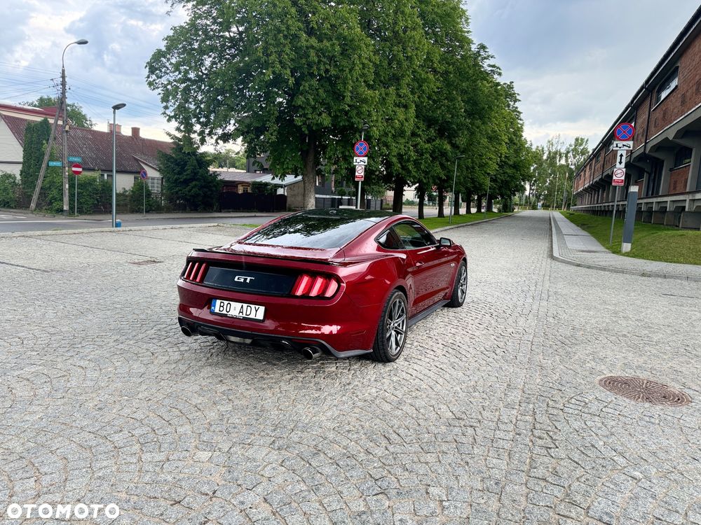 Ford Mustang 5.0 V8 GT - 6