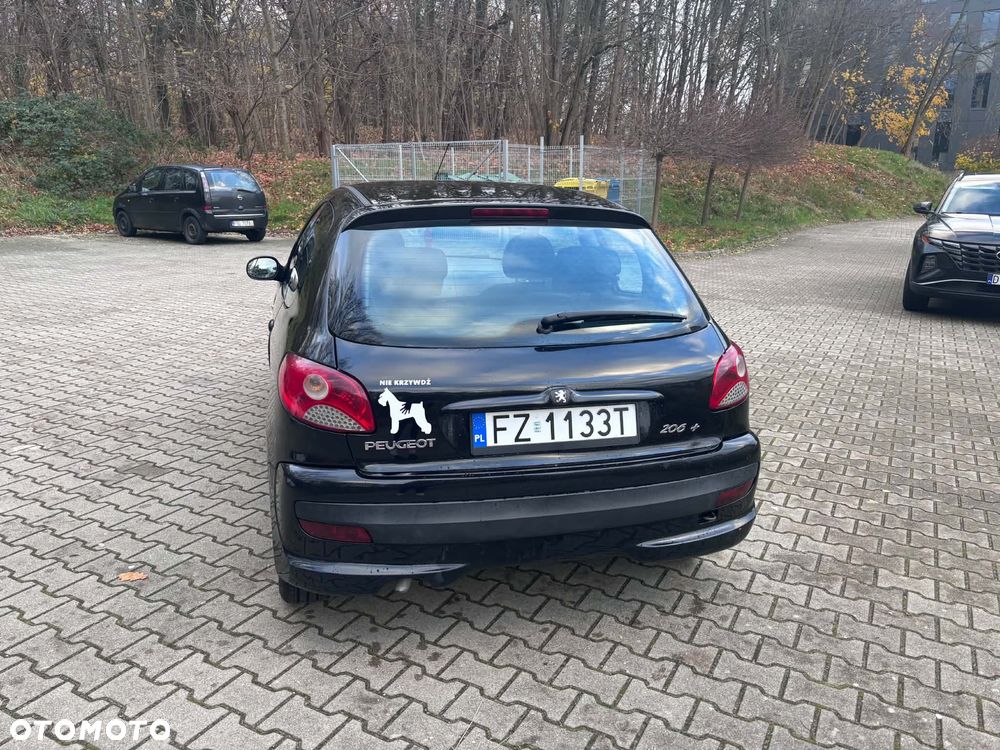 Peugeot 206 plus 75 - 12