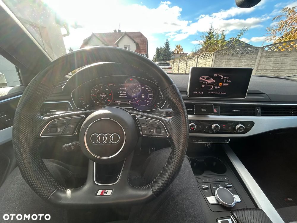 Audi A4 Avant 35 TDI S tronic - 12
