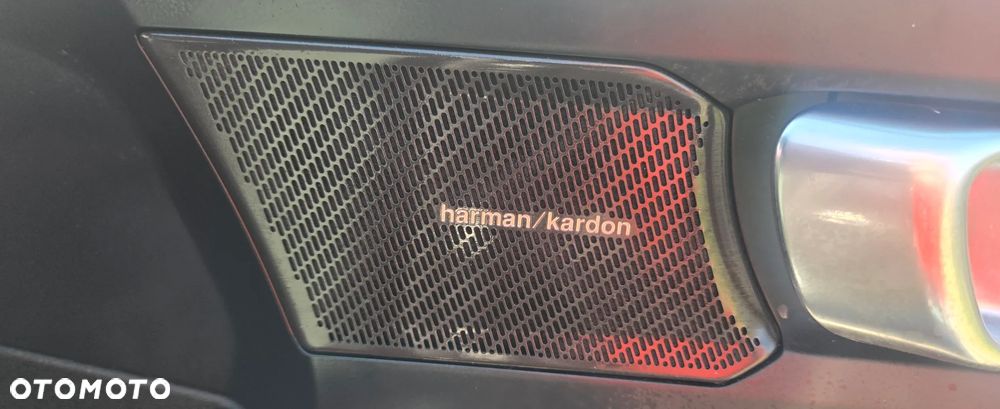 Volvo XC 40 T2 Plus Dark - 19