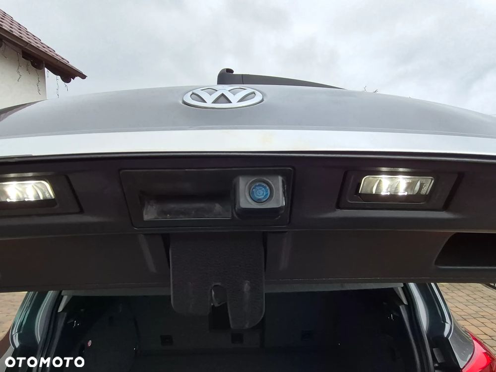 Volkswagen Tiguan - 23