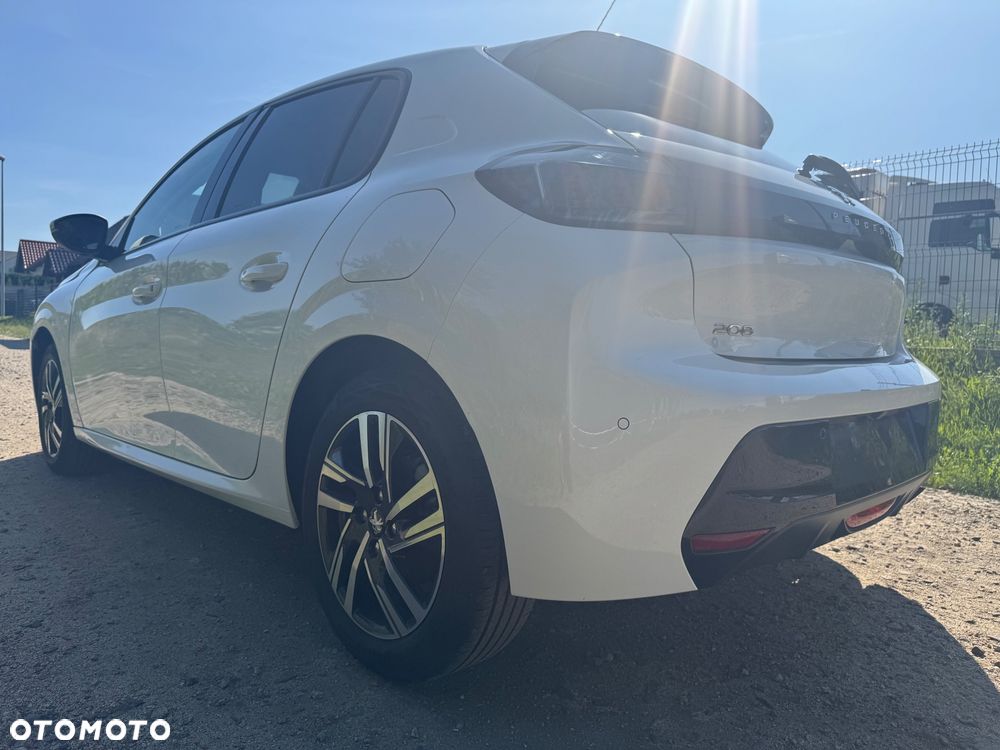 Peugeot 208 - 31