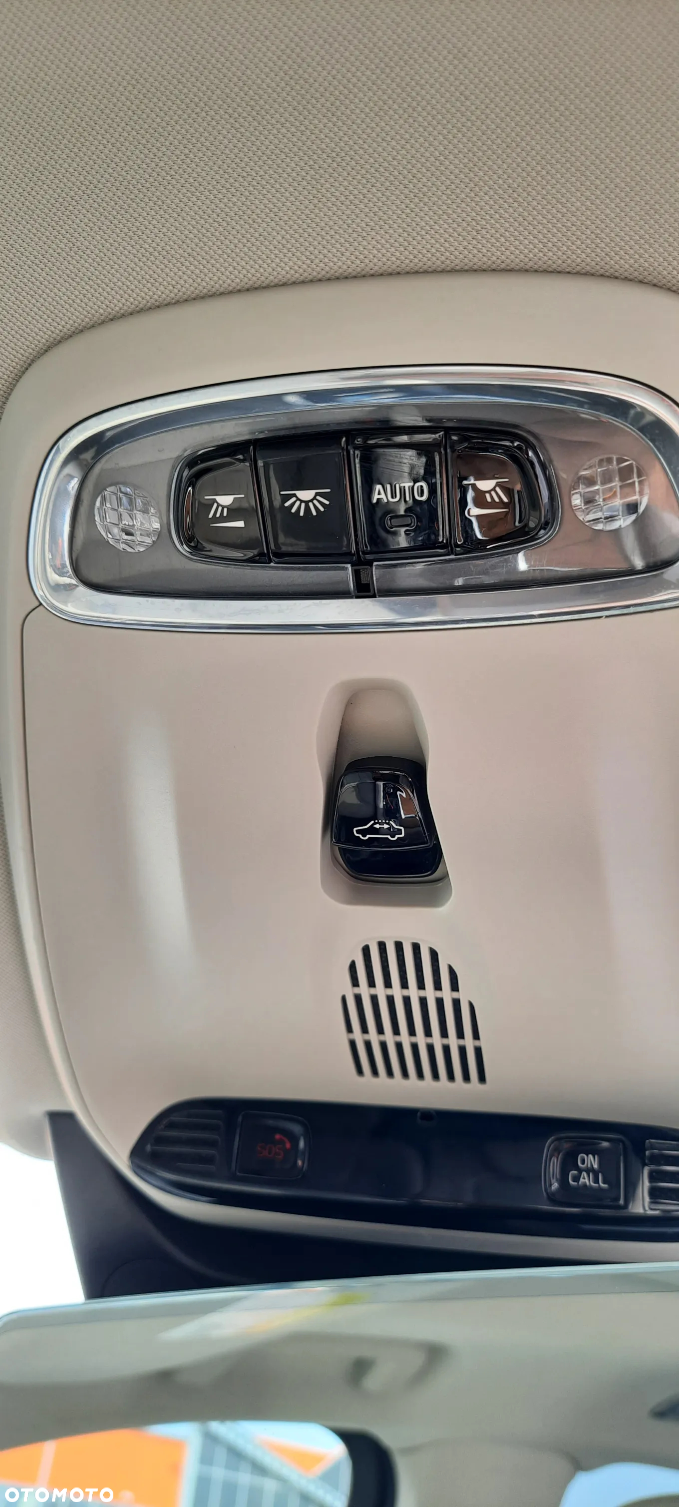 Volvo XC 90 T6 AWD Momentum 7os - 27