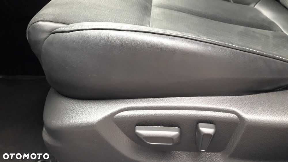 Mitsubishi Eclipse Cross 4WD Plus Select - 12