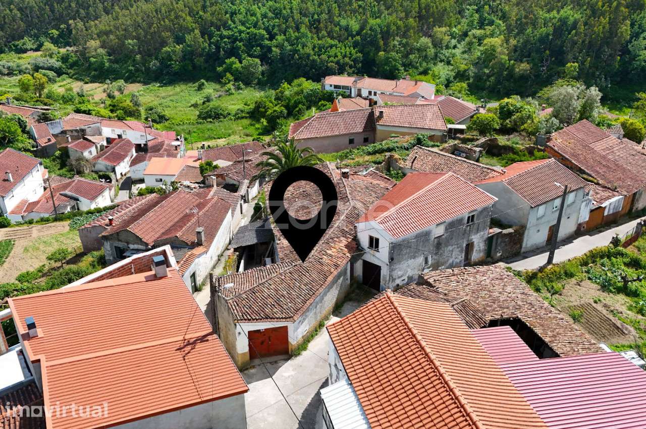 Moradia T3 com Terraço para Remodelar | Vale de Colmeias - Grande imagem: 5/26