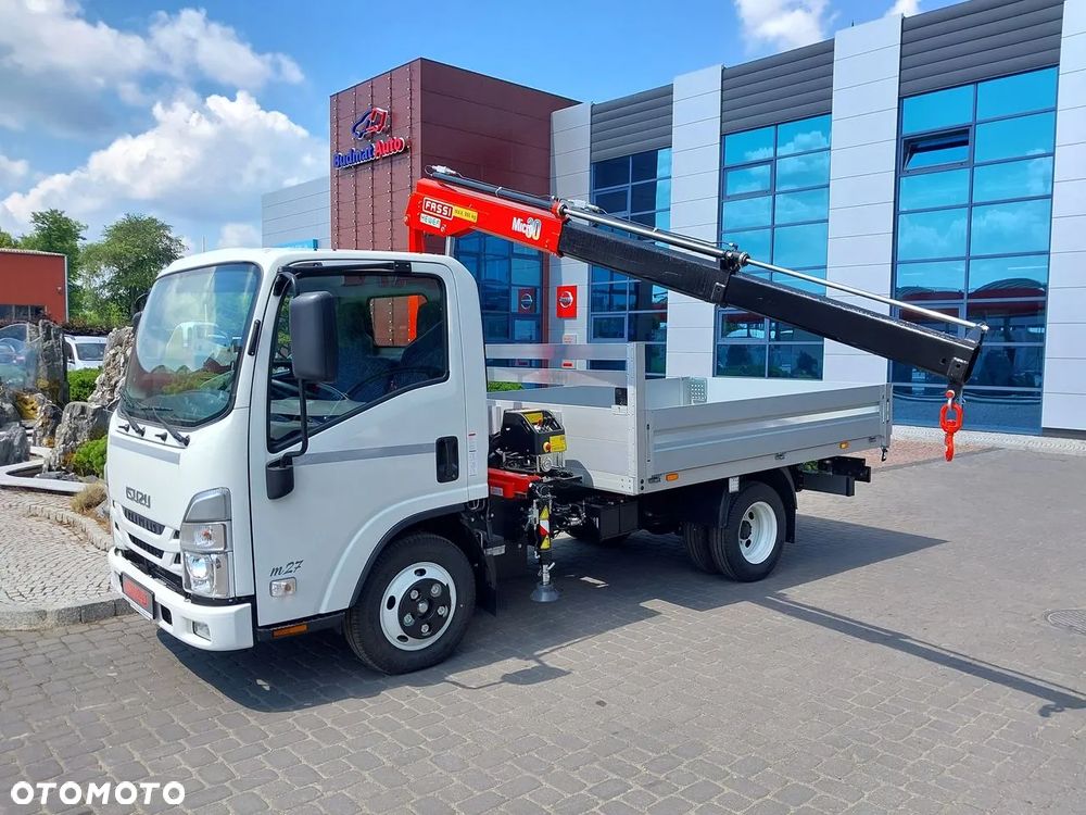 Isuzu M27 - 23