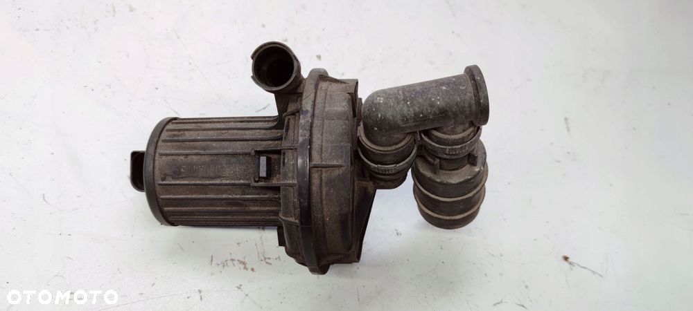 POMPA POWIETRZA WTÓRNEGO AUDI A3 3.2 BDB 022959253 - 2