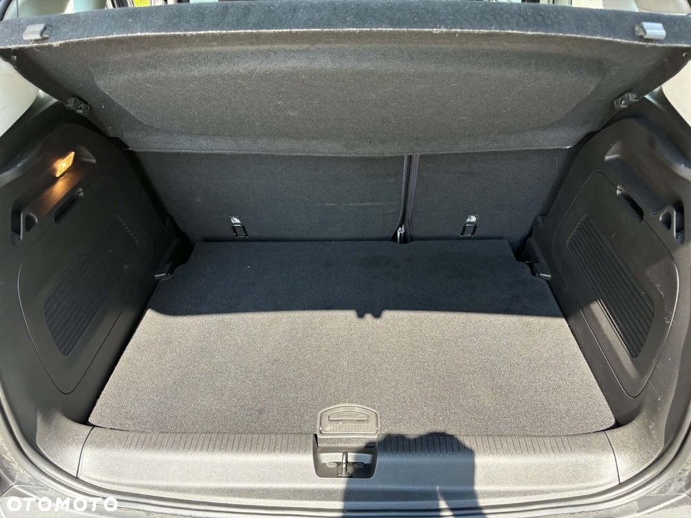 Opel Crossland X - 15