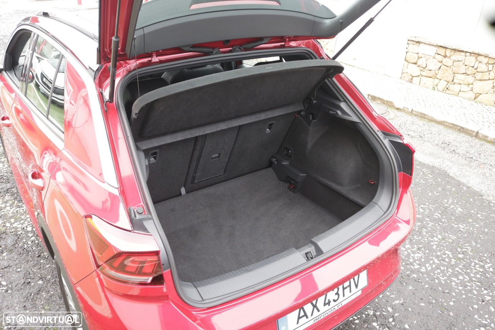 VW T-Roc 2.0 TDI R-Line DSG - 22