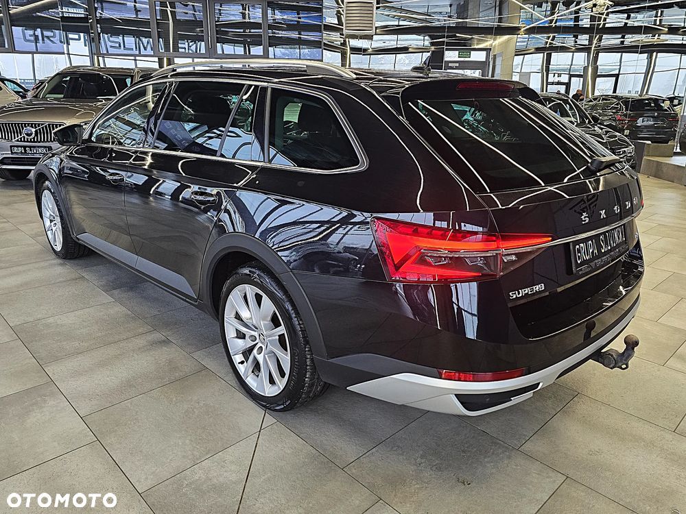 Skoda Superb 2.0 TDI 4x4 DSG Scout - 6