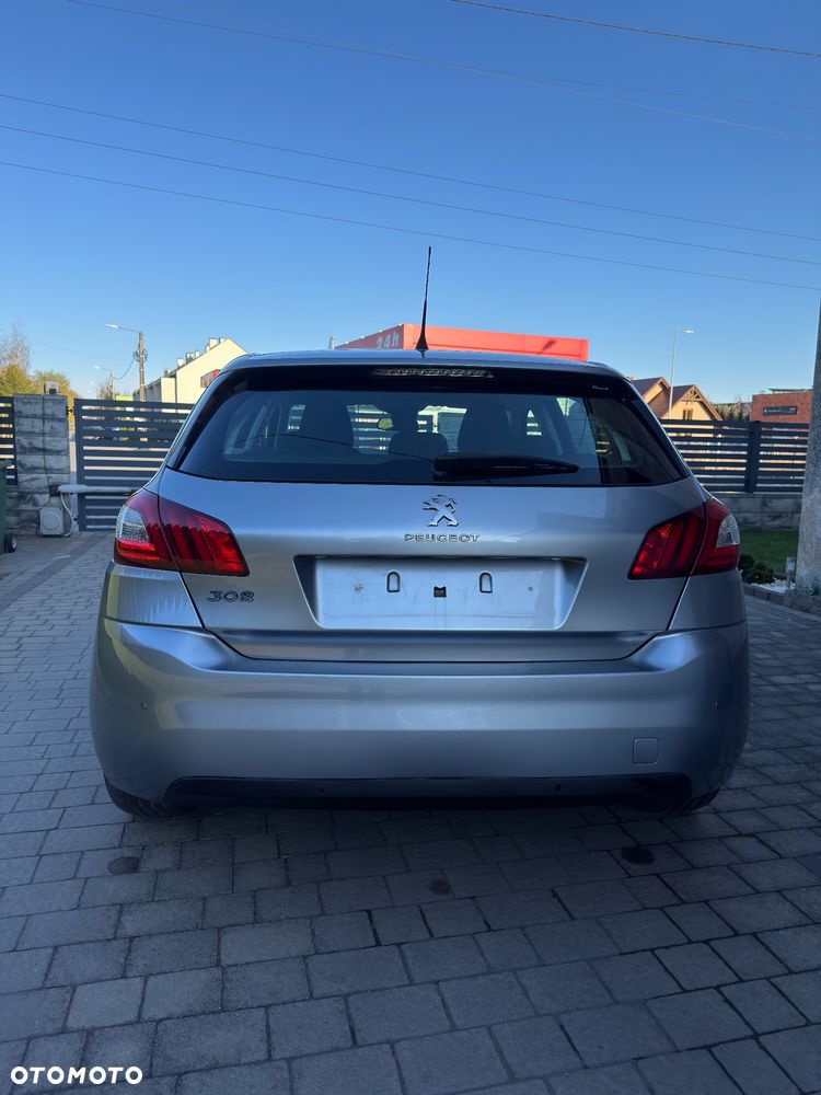 Peugeot 308 - 5