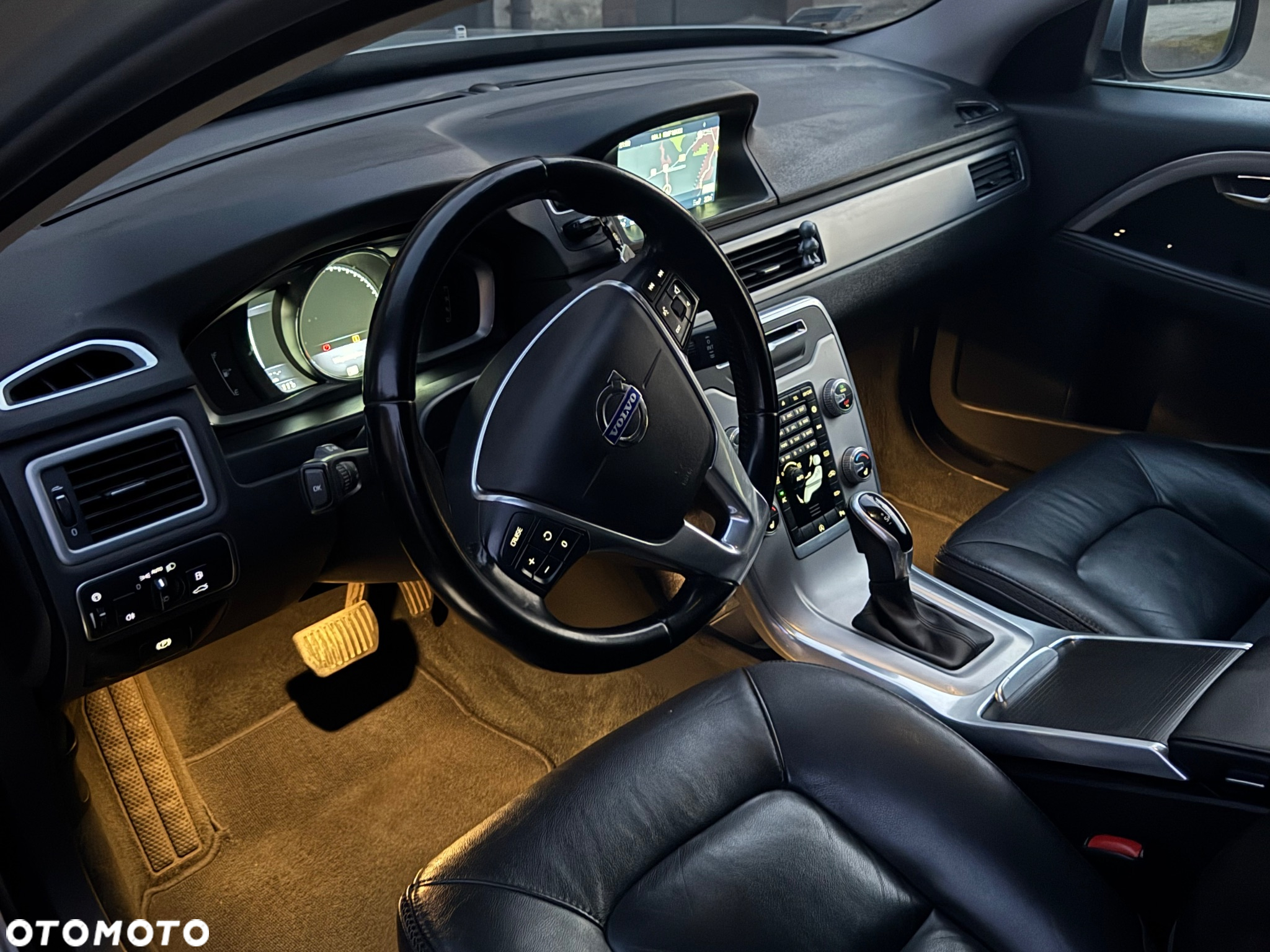 Volvo XC 70 - 18