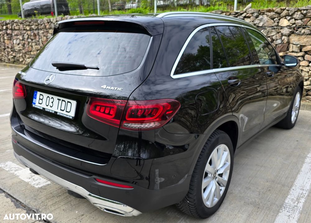 Mercedes-Benz GLC - 12