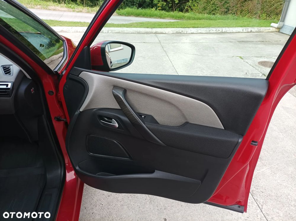 Citroën C4 Grand Picasso BlueHDi 120 EAT6 Exclusive - 27