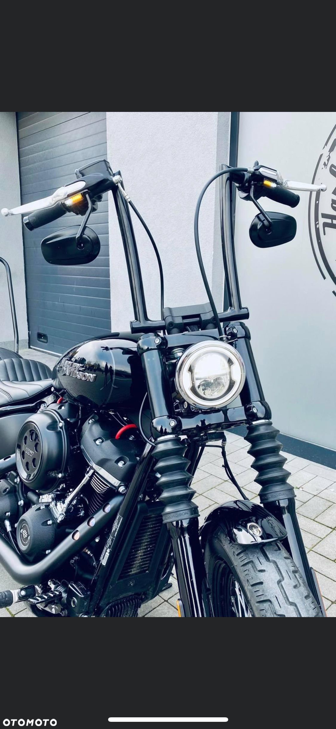 Harley-Davidson Softail Street Bob - 1