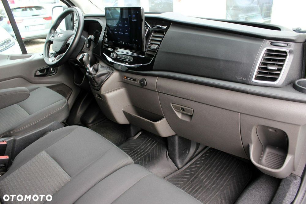 Ford Transit - 13