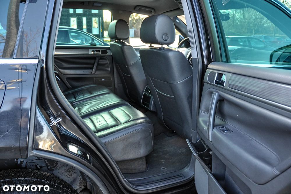 Volkswagen Touareg - 12