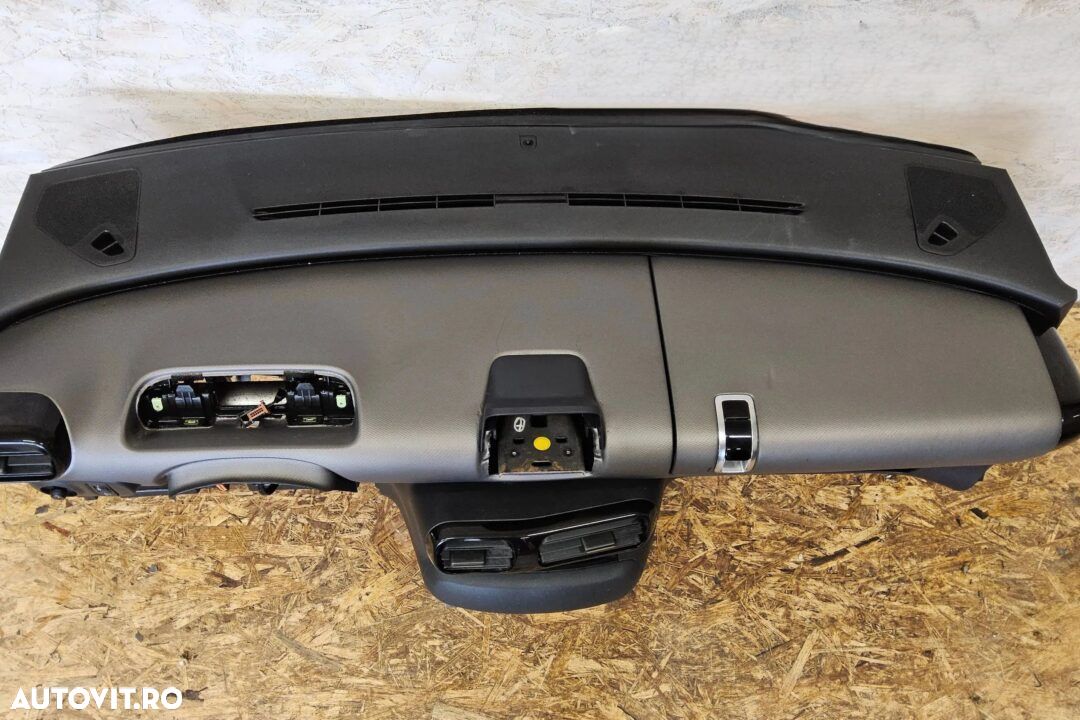 KIT PLANSA DE BORD CITROEN C4 CACTUS – AN 2015 - 1