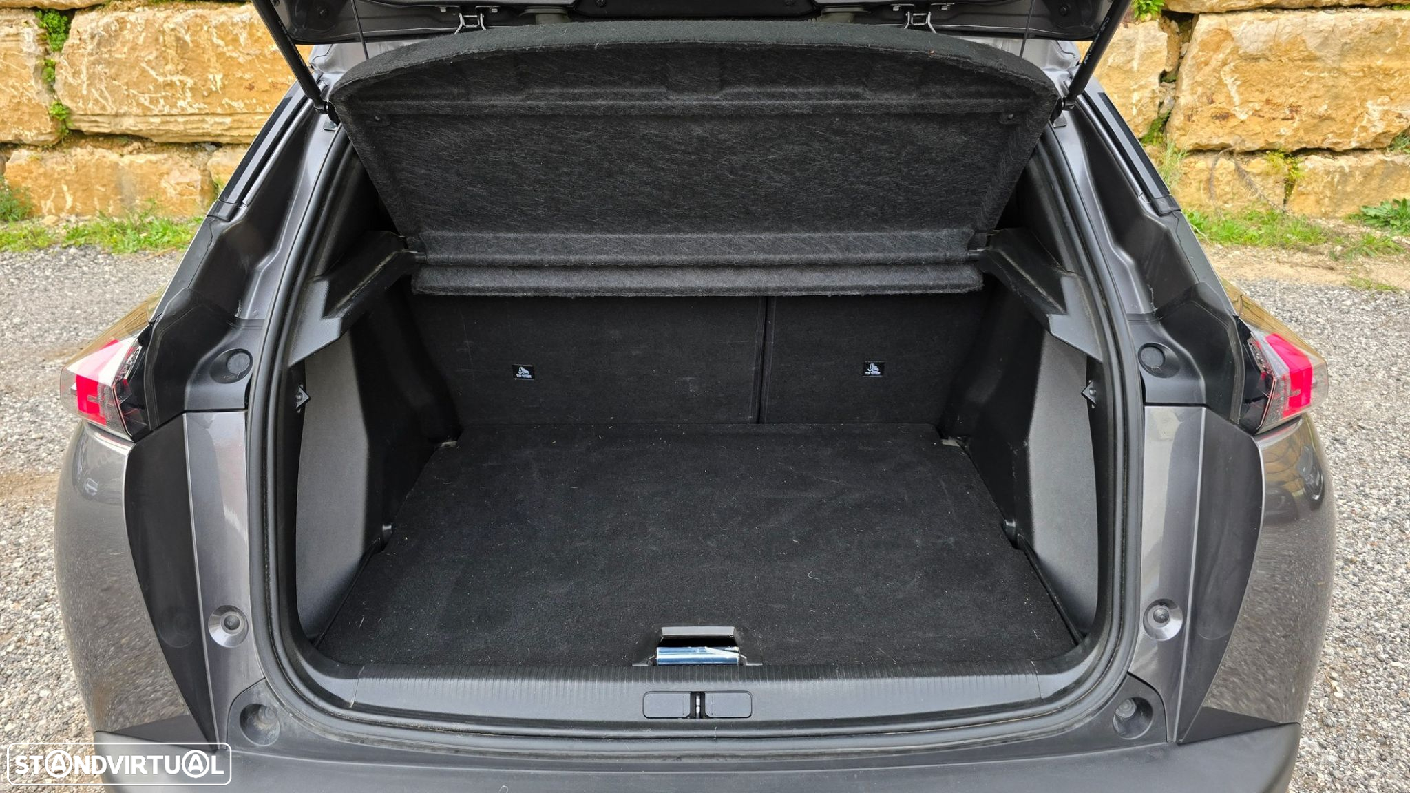 Peugeot 2008 - 58