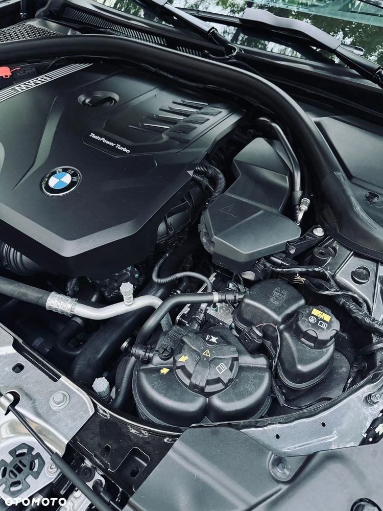 BMW Seria 3 330i xDrive M Sport - 21