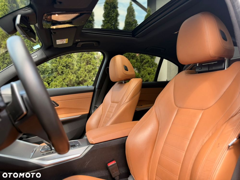 BMW Seria 3 330i xDrive M Sport sport - 14