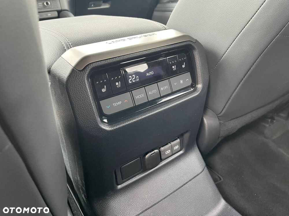 Toyota Land Cruiser LC 2.8 D-4D Executive - 27