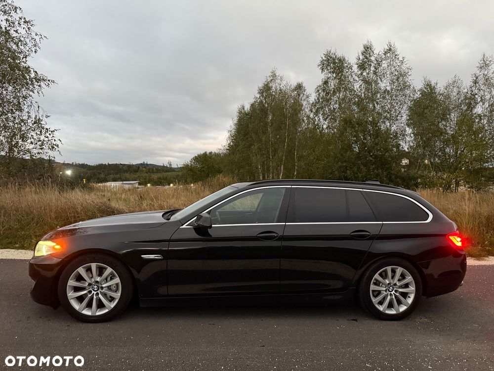BMW Seria 5 525d xDrive Touring Sport-Aut - 5